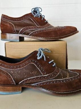 Cole Haan Brown Wingtip Oxfords with Light Blue Laces, Size 9 Men